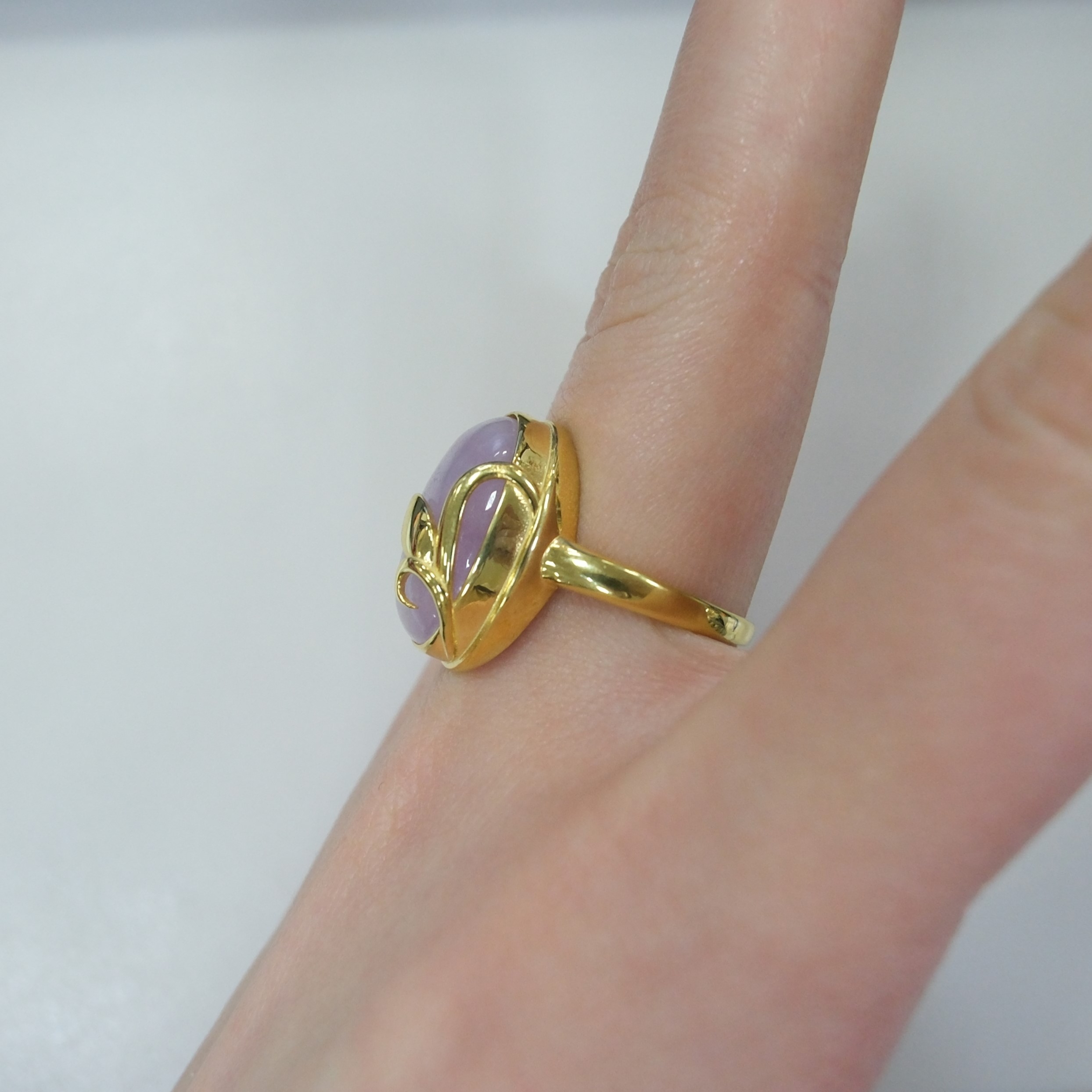 Серебряное кольцо с кунцитом